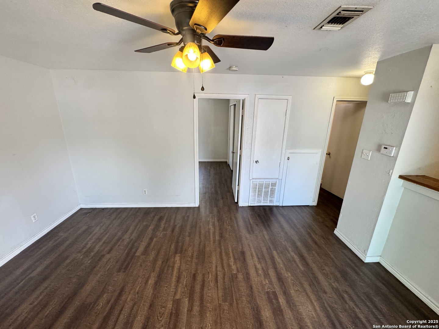 830 W Hutchins San Antonio TX 78221