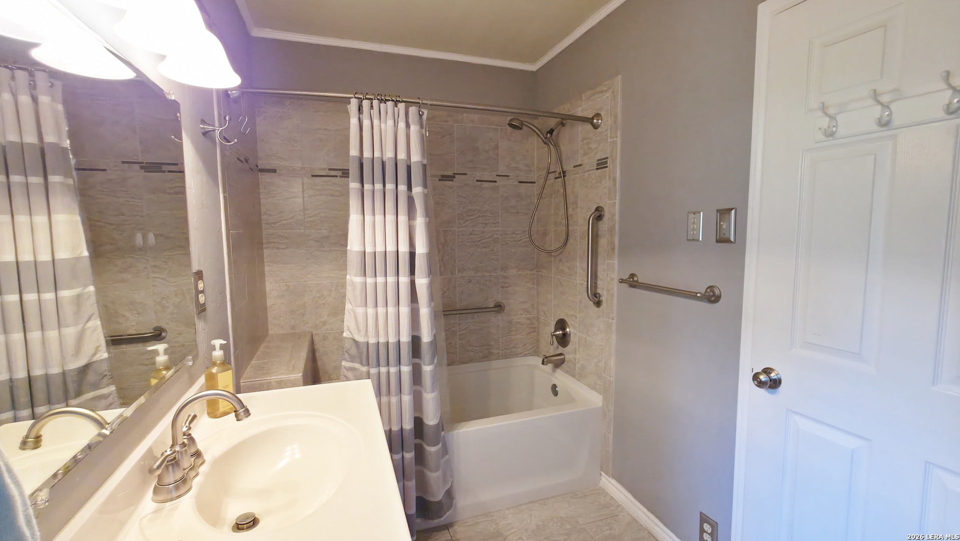 528 Rittiman Road Terrell Hills TX 78209