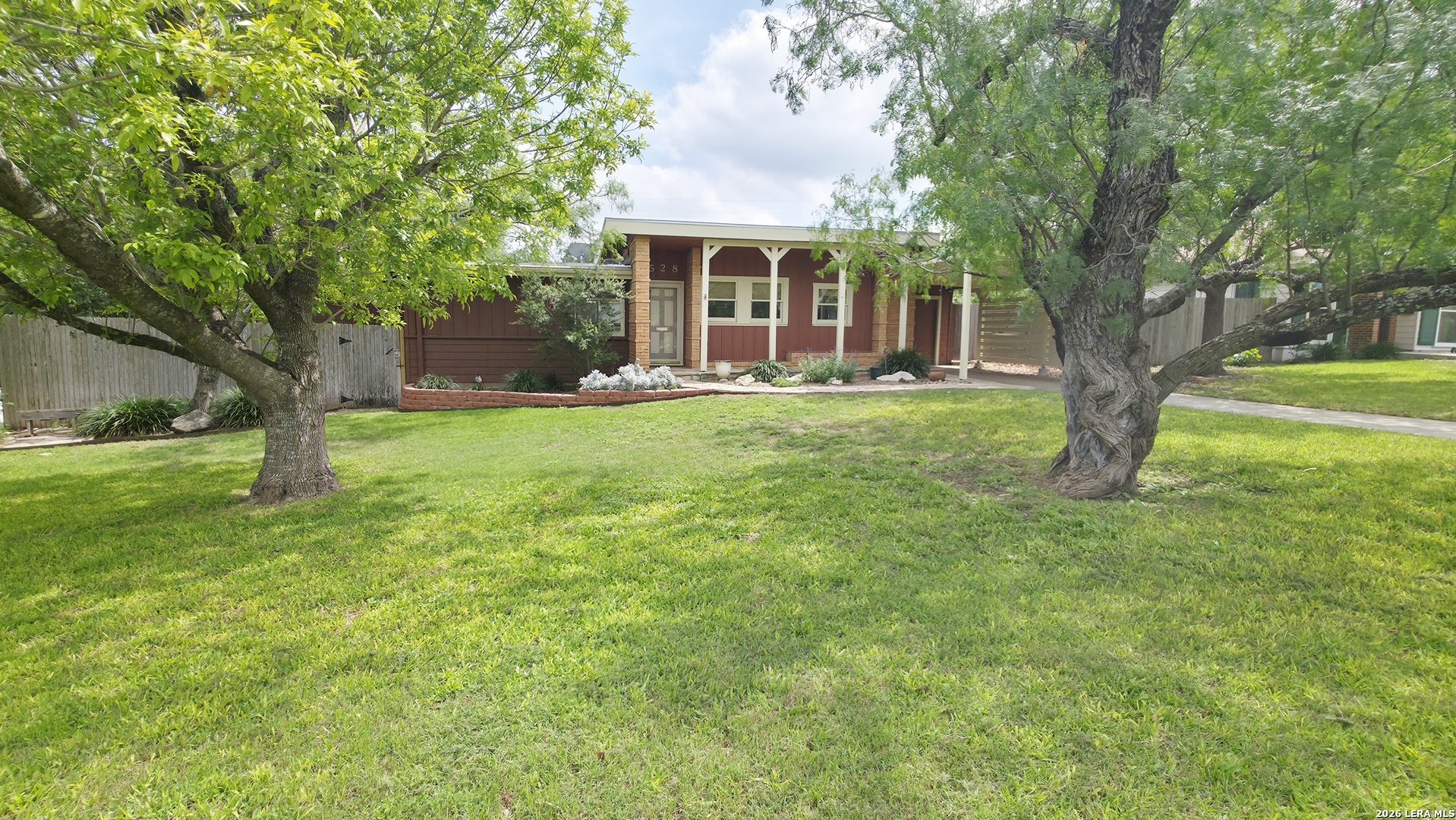 528 Rittiman Road Terrell Hills TX 78209