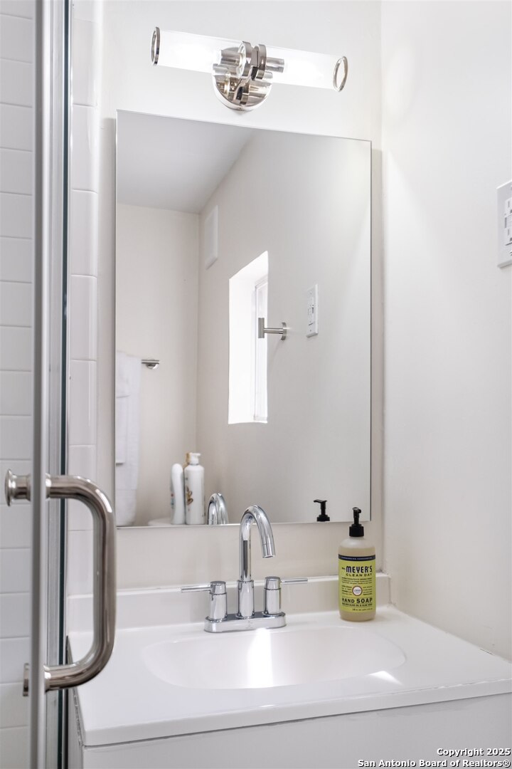 302 E Cevallos San Antonio TX 78204