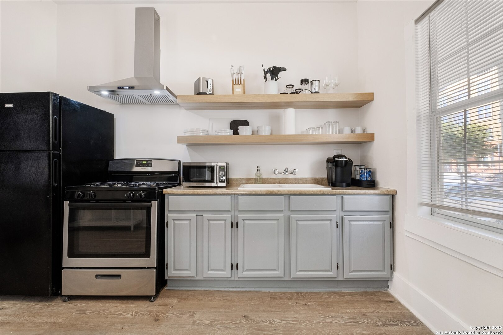 302 E Cevallos San Antonio TX 78204