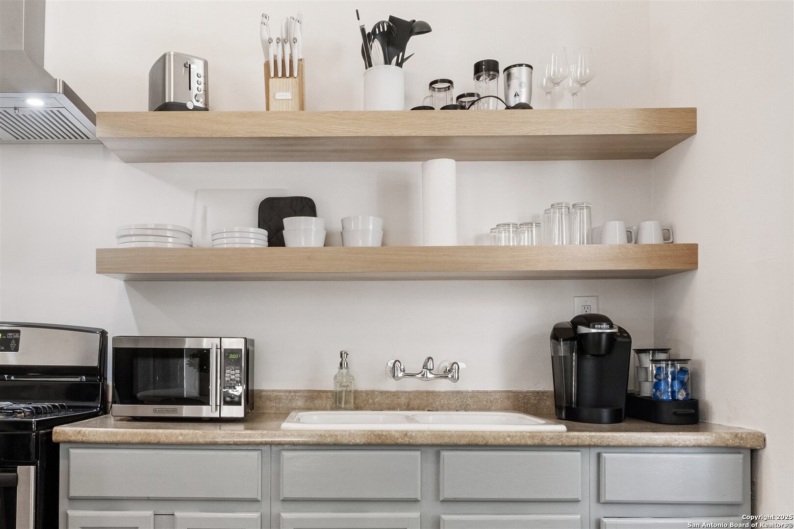 302 E Cevallos San Antonio TX 78204