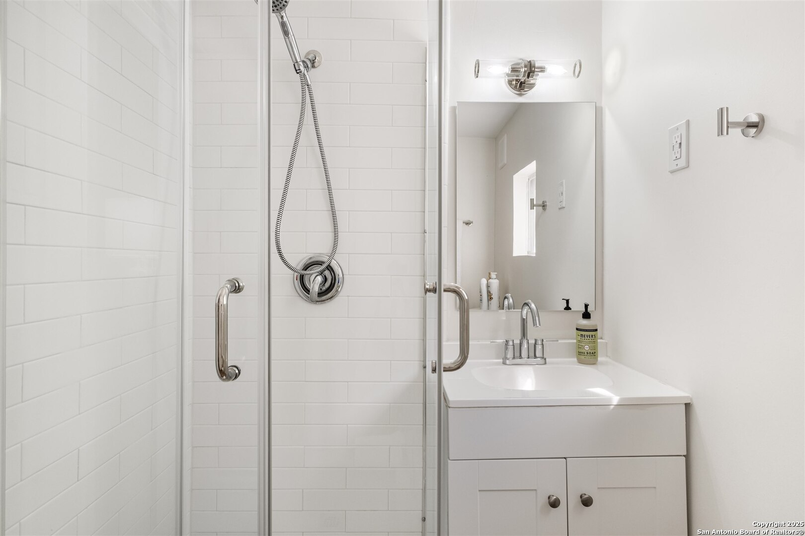 302 E Cevallos San Antonio TX 78204