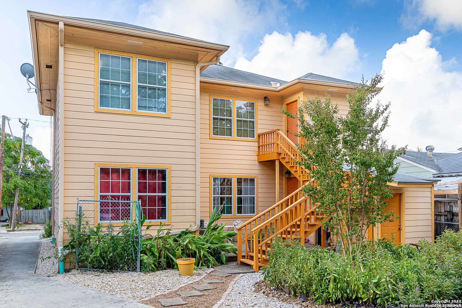 611 W Ridgewood San Antonio TX 78212