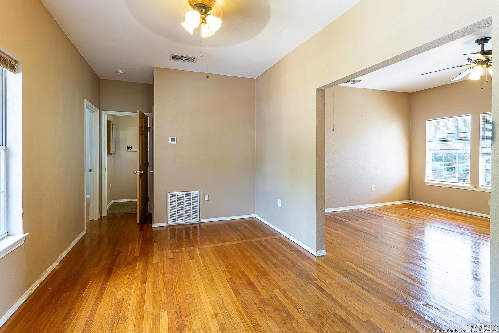 611 W Ridgewood San Antonio TX 78212