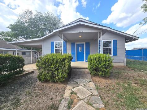 7965 E. 6th Street Somerset TX 78069