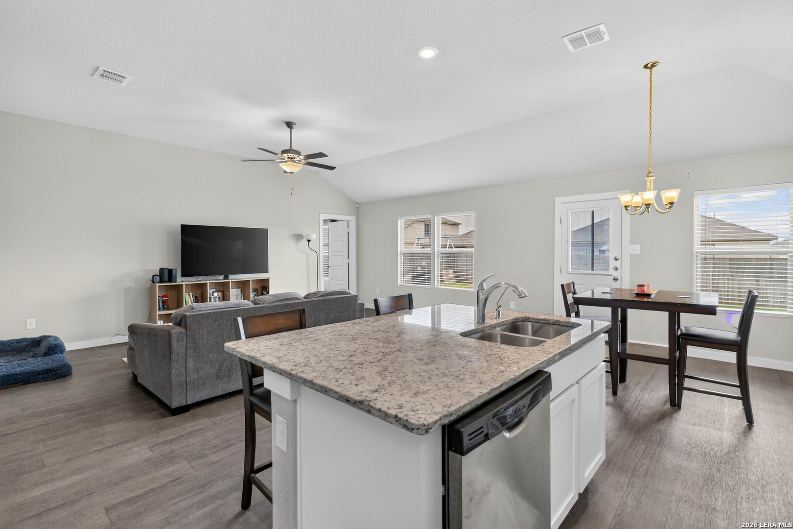 10746 Francisco Way Converse TX 78109