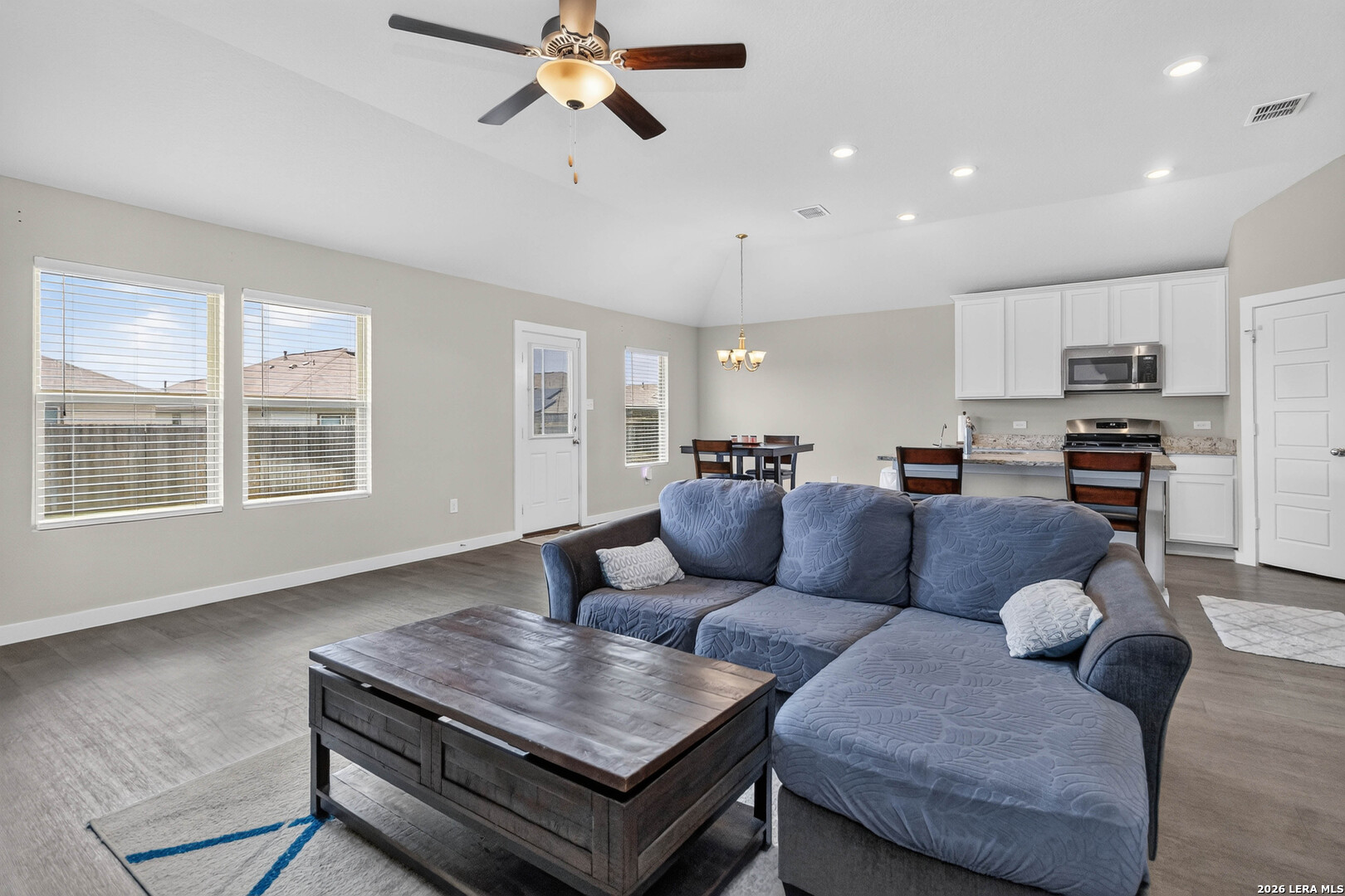10746 Francisco Way Converse TX 78109