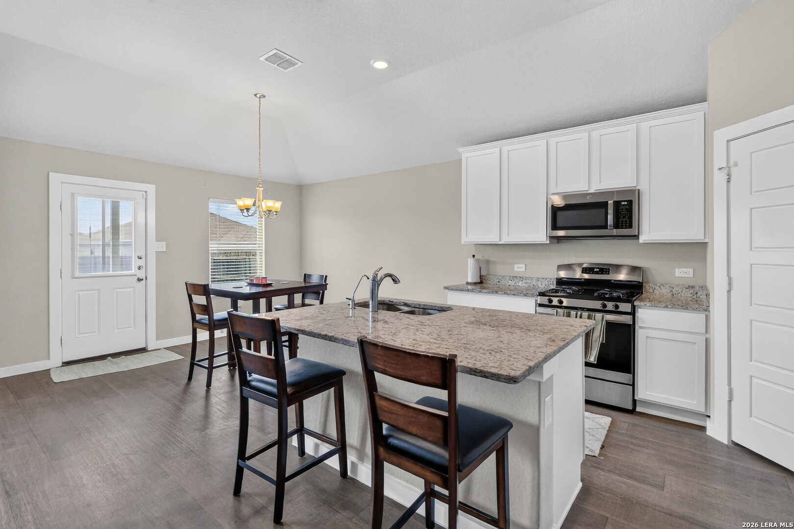 10746 Francisco Way Converse TX 78109