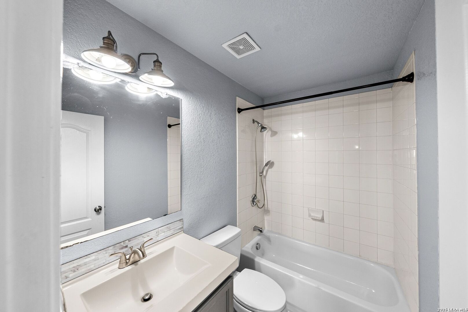 7815 Horse Hollow San Antonio TX 78244