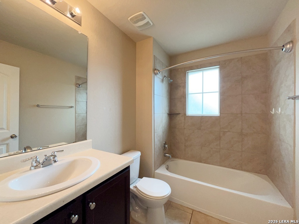 1735 Emerald Edge San Antonio TX 78245