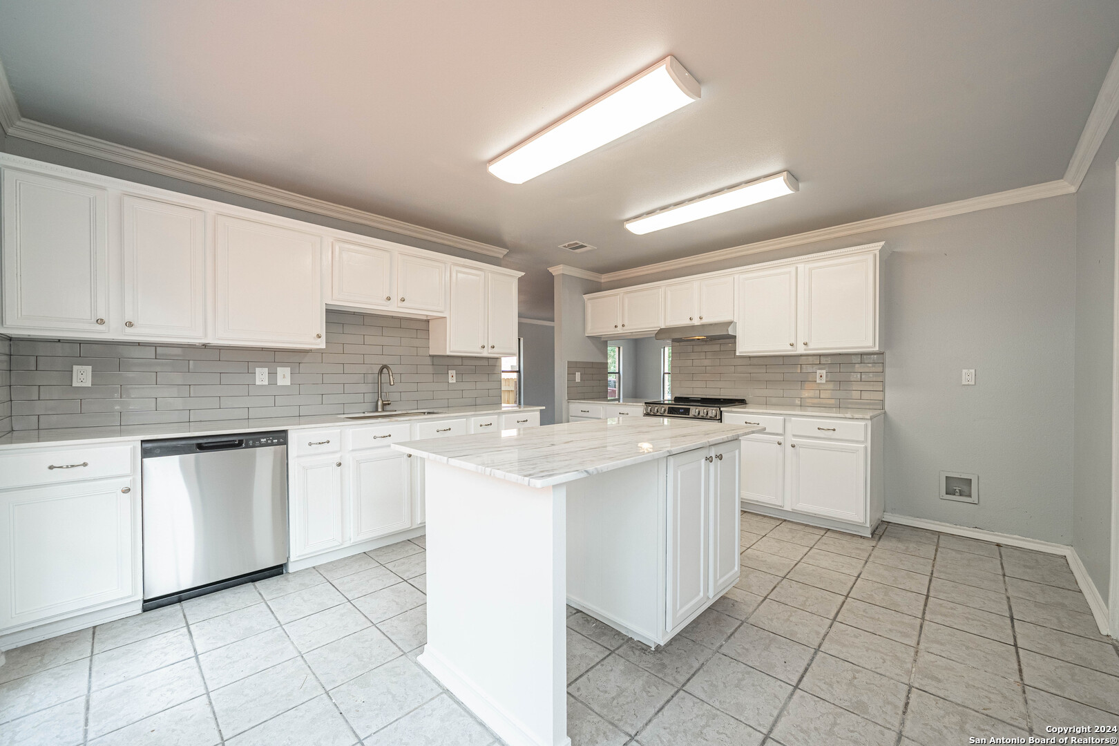 2207 Opal Creek Drive San Antonio TX 78232