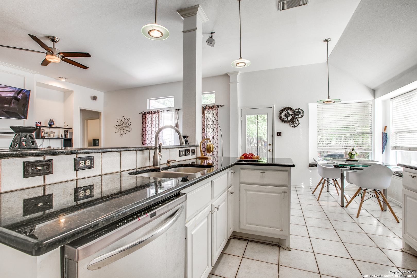 9227 Brae Moss San Antonio TX 78249