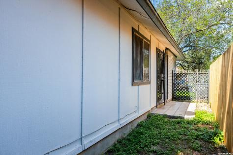5275 Meadow Rise San Antonio TX 78250
