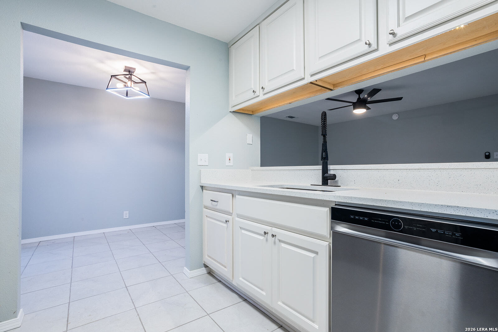 5275 Meadow Rise San Antonio TX 78250