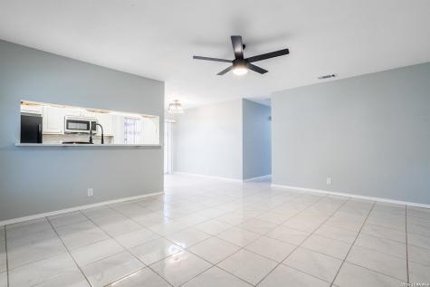 5275 Meadow Rise San Antonio TX 78250
