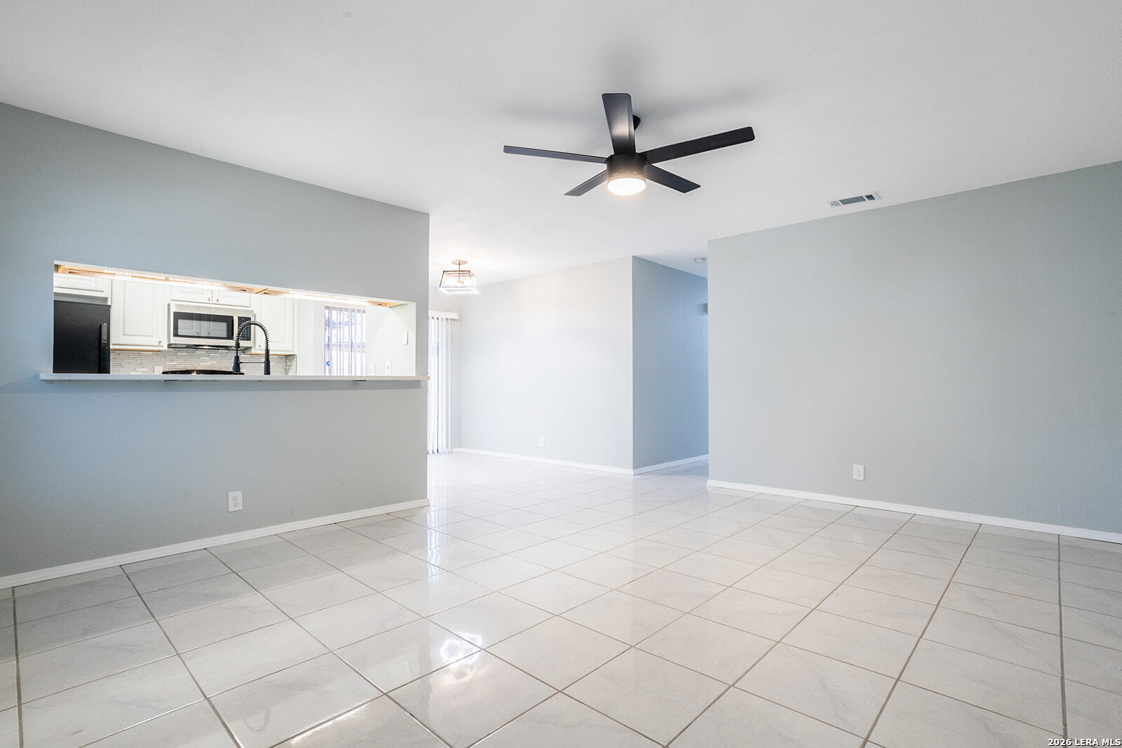 5275 Meadow Rise San Antonio TX 78250