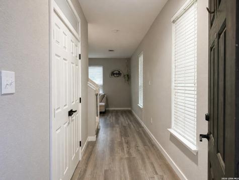 108 Gatewood Cliff Cibolo TX 78108