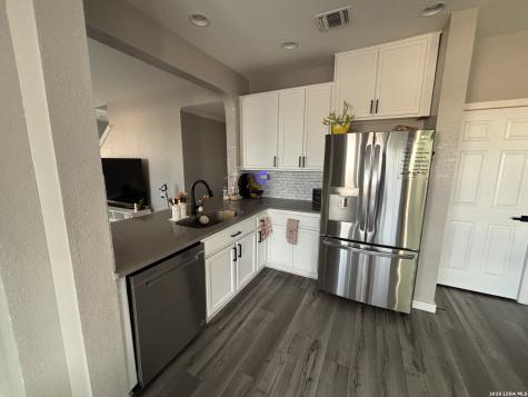 108 Gatewood Cliff Cibolo TX 78108