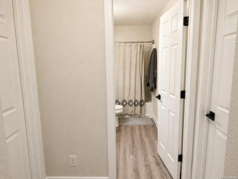 108 Gatewood Cliff Cibolo TX 78108
