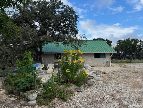 572 Fm 2107 Medina TX 78055