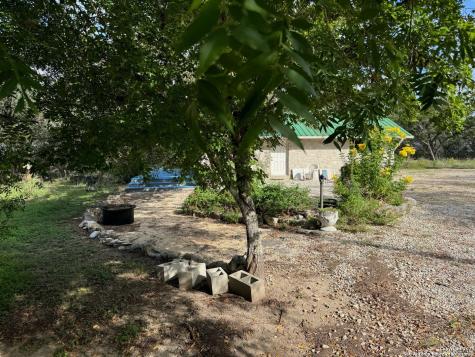 572 Fm 2107 Medina TX 78055
