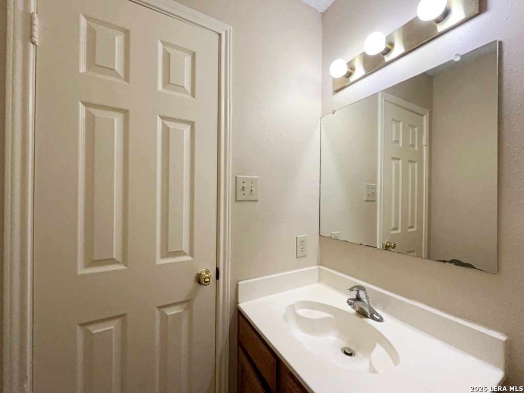 9706 Quiet Lake San Antonio TX 78254