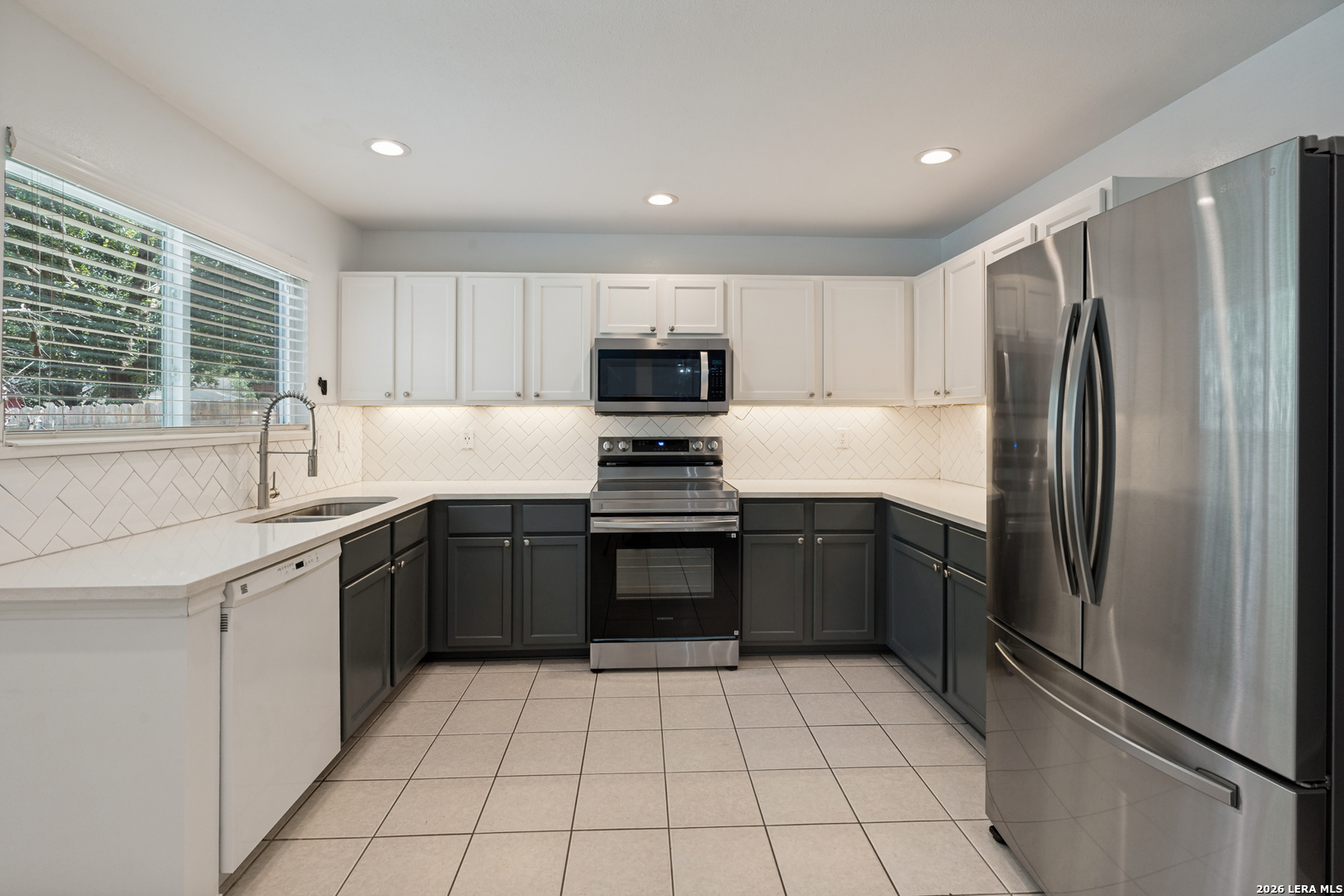 153 Hanging Moss Cibolo TX 78108