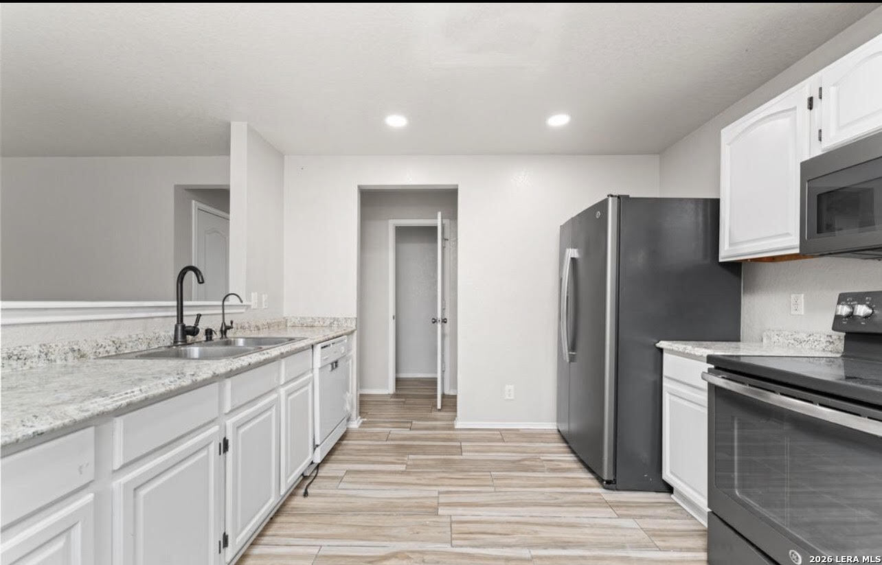 5502 Burton Farm San Antonio TX 78244