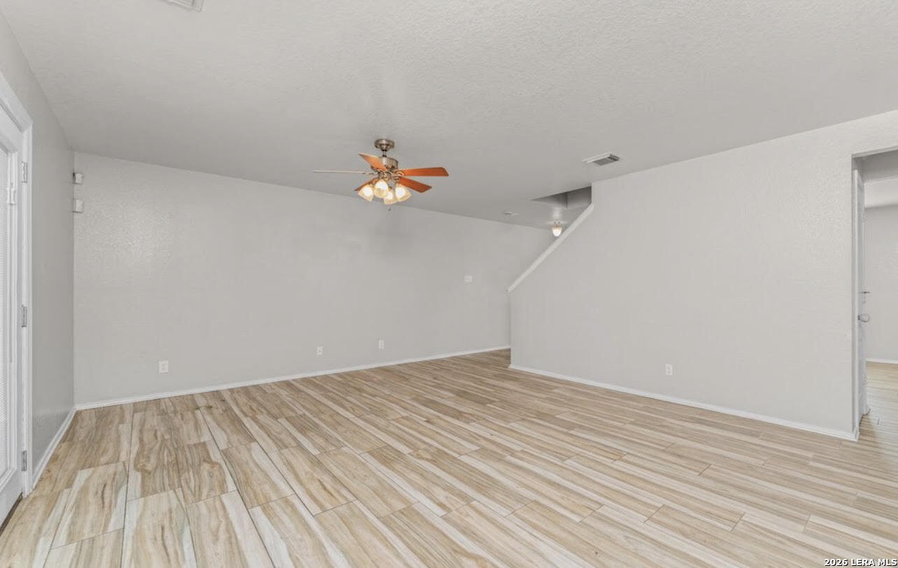 5502 Burton Farm San Antonio TX 78244