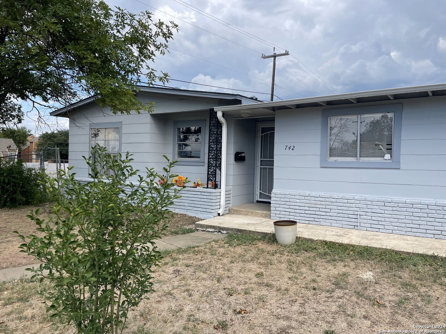 742 Olney San Antonio TX 78209