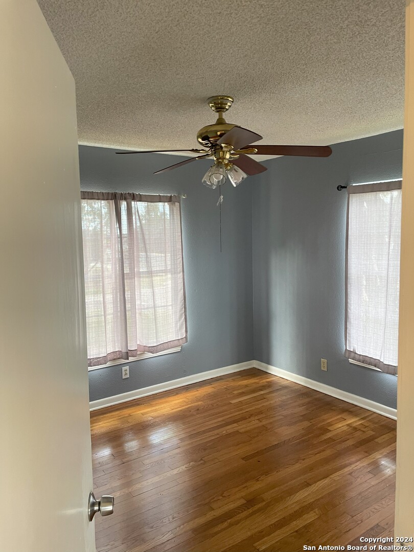 742 Olney San Antonio TX 78209