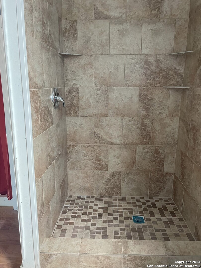 742 Olney San Antonio TX 78209