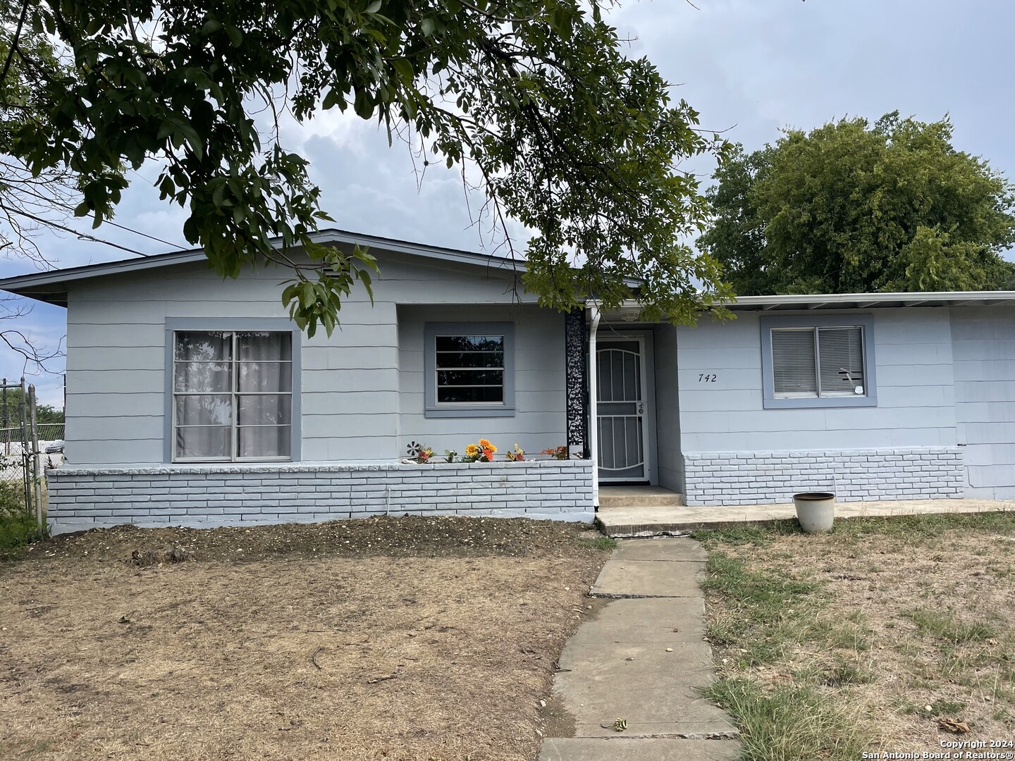 742 Olney San Antonio TX 78209
