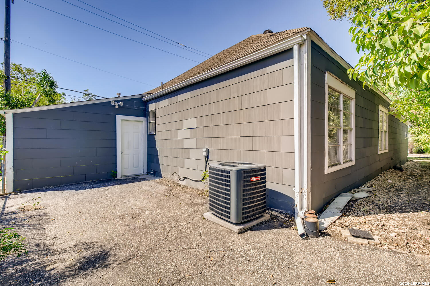 400 Eleanor Avenue San Antonio TX 78209