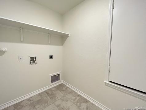 8405 Amistad Cove Converse TX 78109
