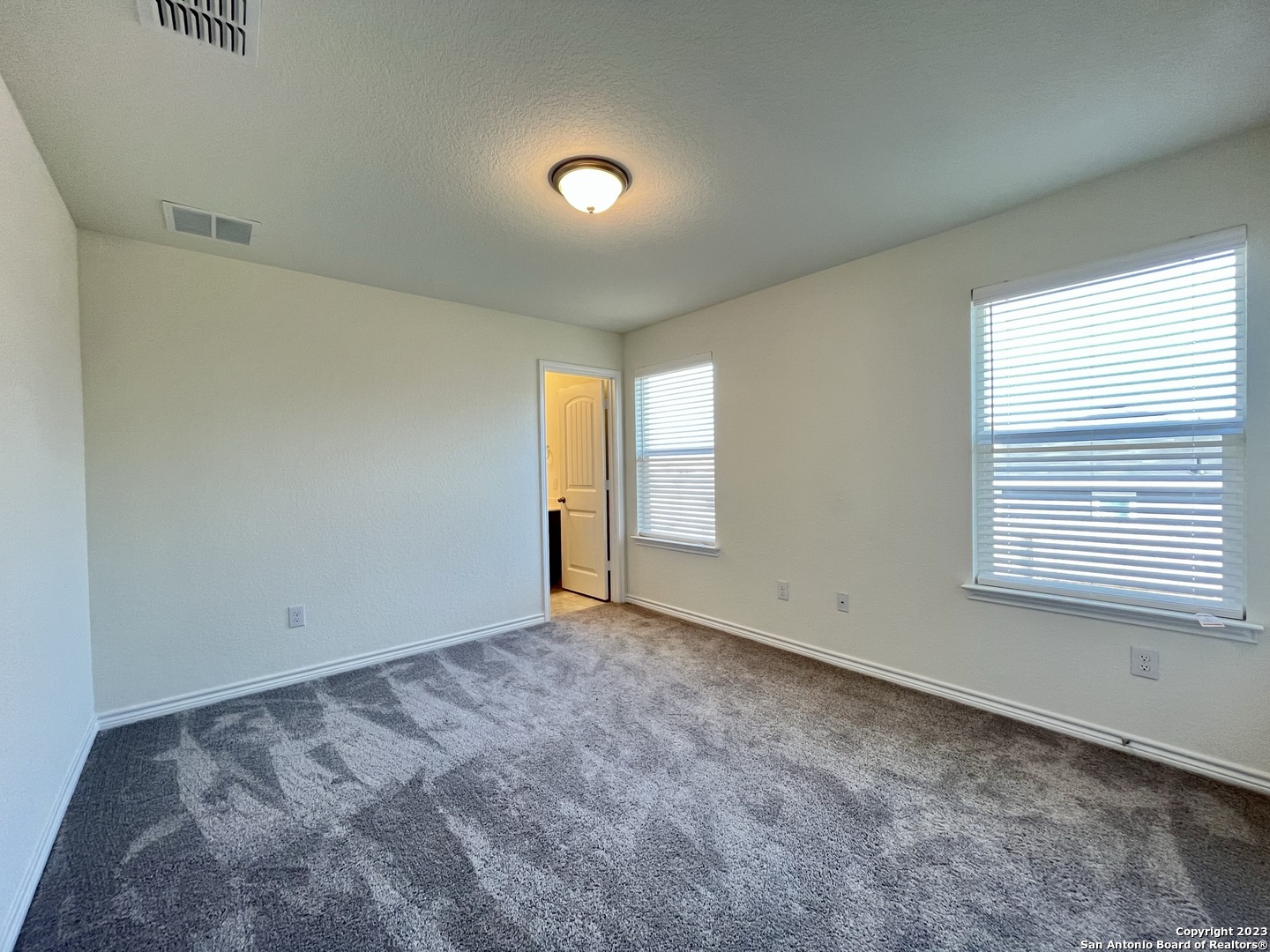 8405 Amistad Cove Converse TX 78109