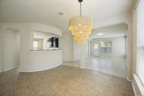 6818 Fort Bend San Antonio TX 78223