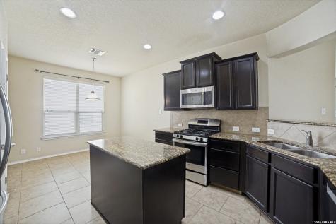 6818 Fort Bend San Antonio TX 78223