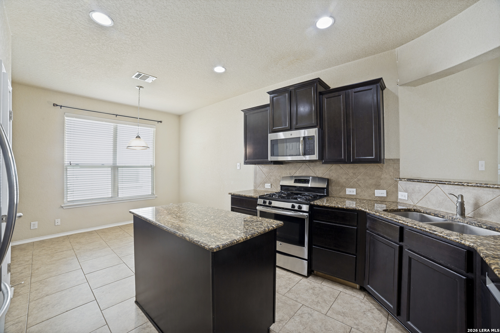 6818 Fort Bend San Antonio TX 78223