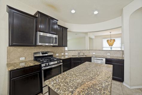 6818 Fort Bend San Antonio TX 78223