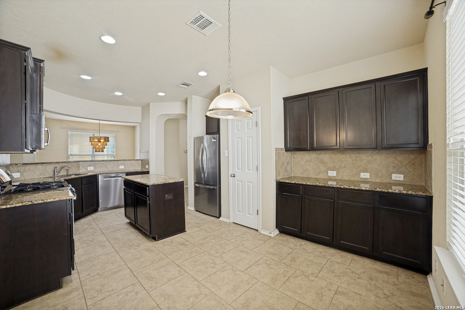 6818 Fort Bend San Antonio TX 78223