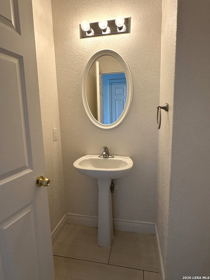 1802 Marufo Vega San Antonio TX 78245
