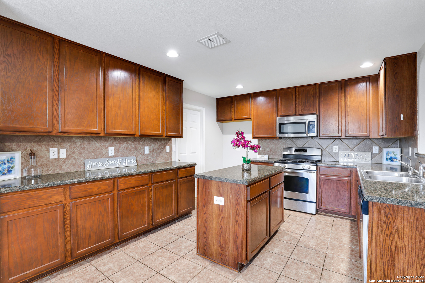 547 Red Quill Nest San Antonio TX 78253