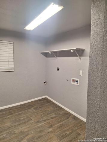 4767 Lark San Antonio TX 78228