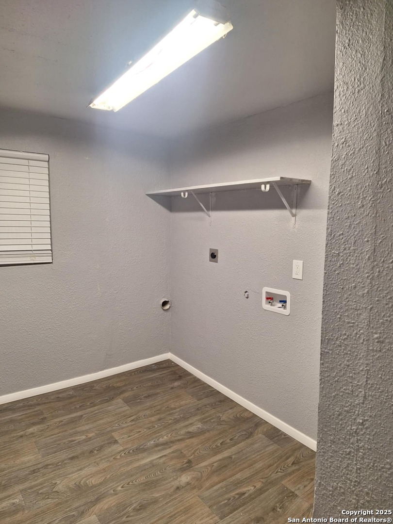 4767 Lark San Antonio TX 78228