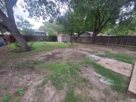 4767 Lark San Antonio TX 78228