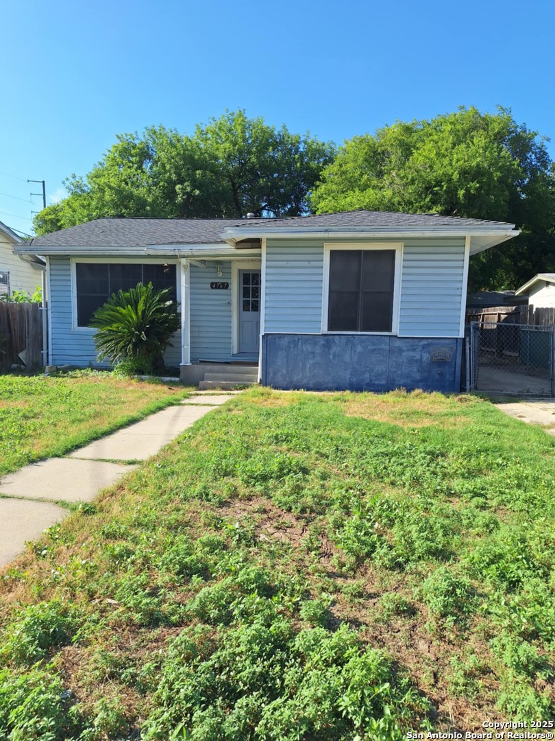 4767 Lark San Antonio TX 78228