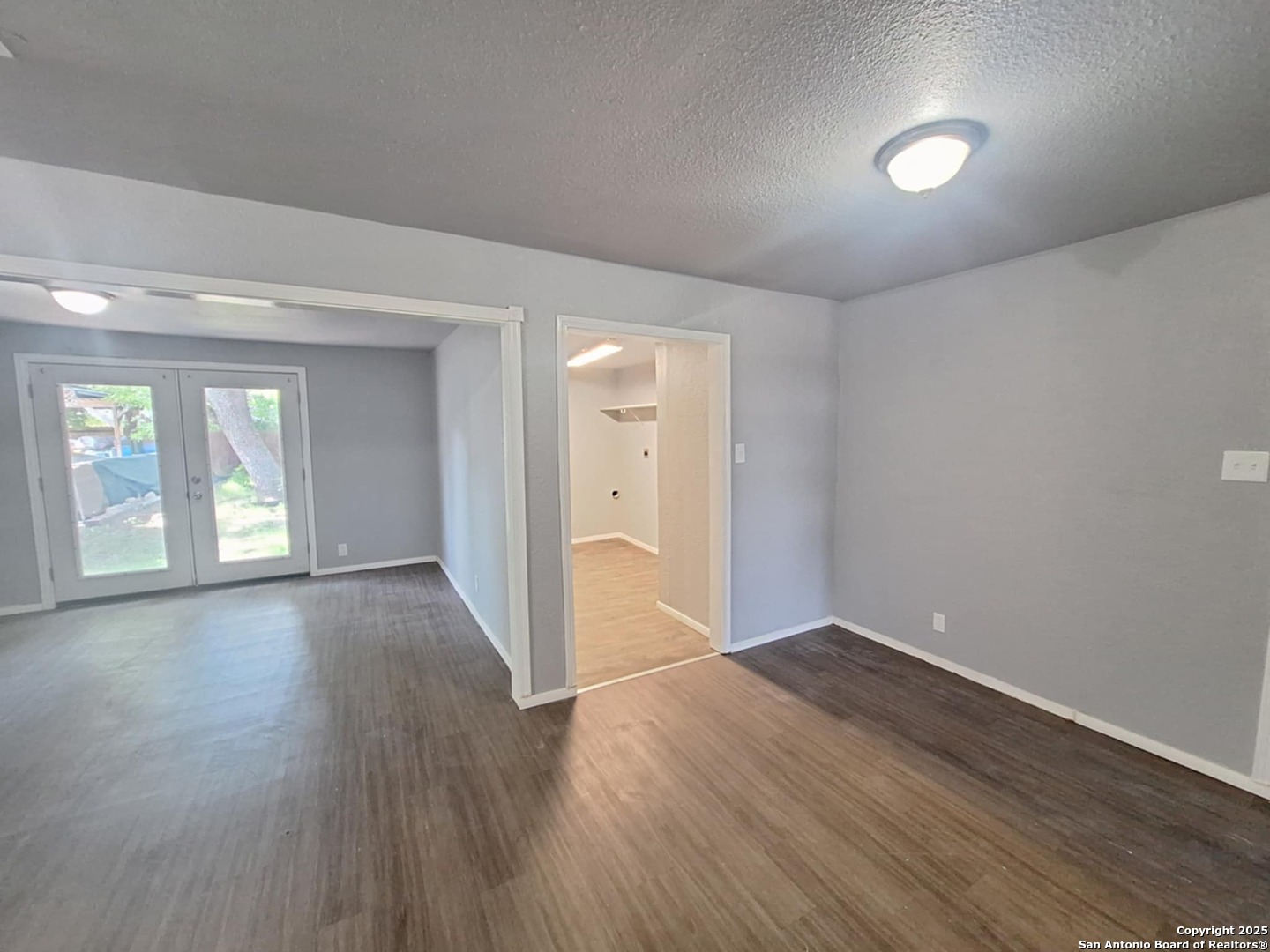 4767 Lark San Antonio TX 78228