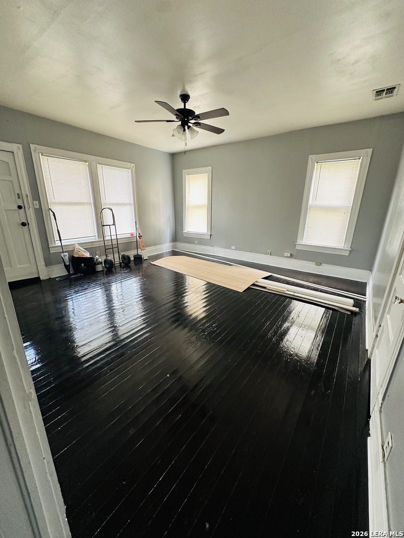 208 E Arsenal San Antonio TX 78204